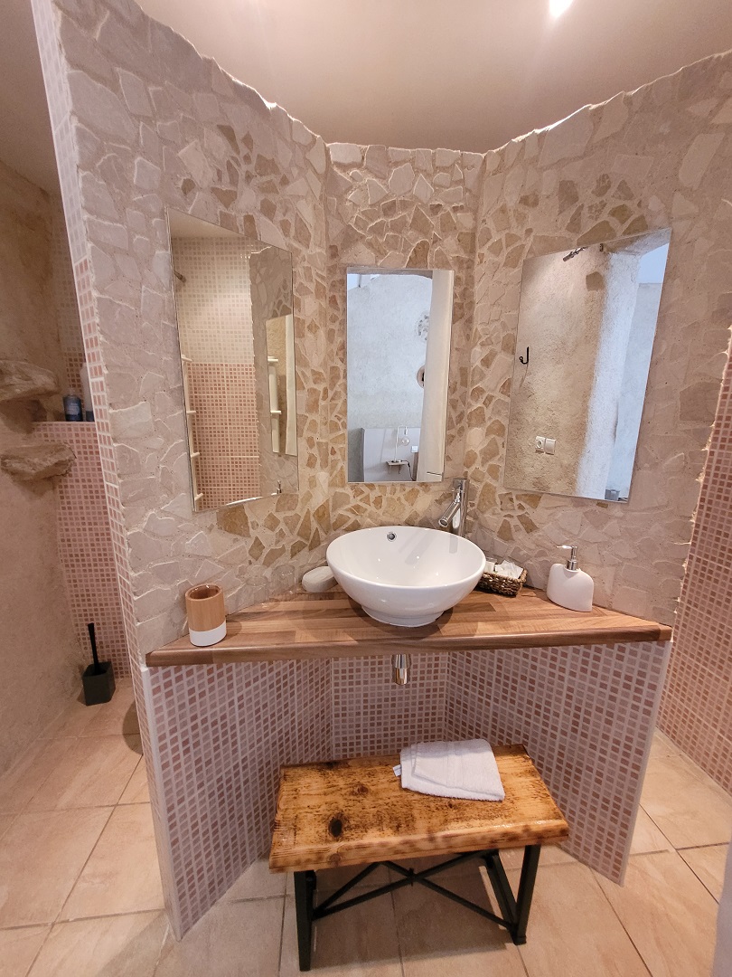 8 Bed, 5 Bath, HouseFor Sale, Olargues, Herault, Languedoc-Roussillon, 34390