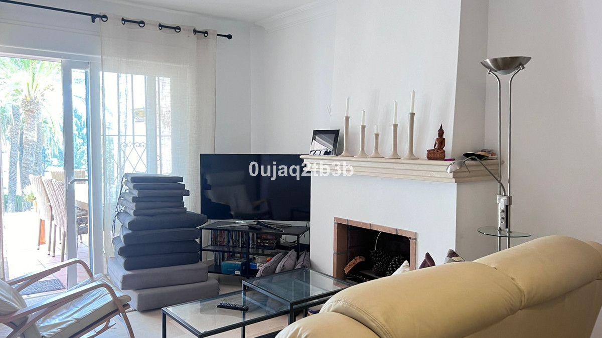 4 Bed, 3 Bath, ApartmentFor Sale, Nueva Andalucia, Malaga