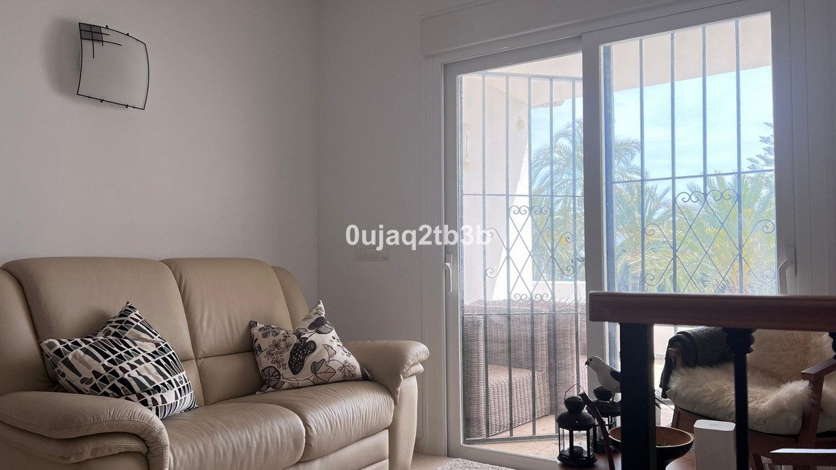 4 Bed, 3 Bath, ApartmentFor Sale, Nueva Andalucia, Malaga