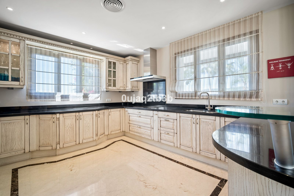 7 Bed, 6 Bath, HouseFor Sale, Benahavis, Malaga