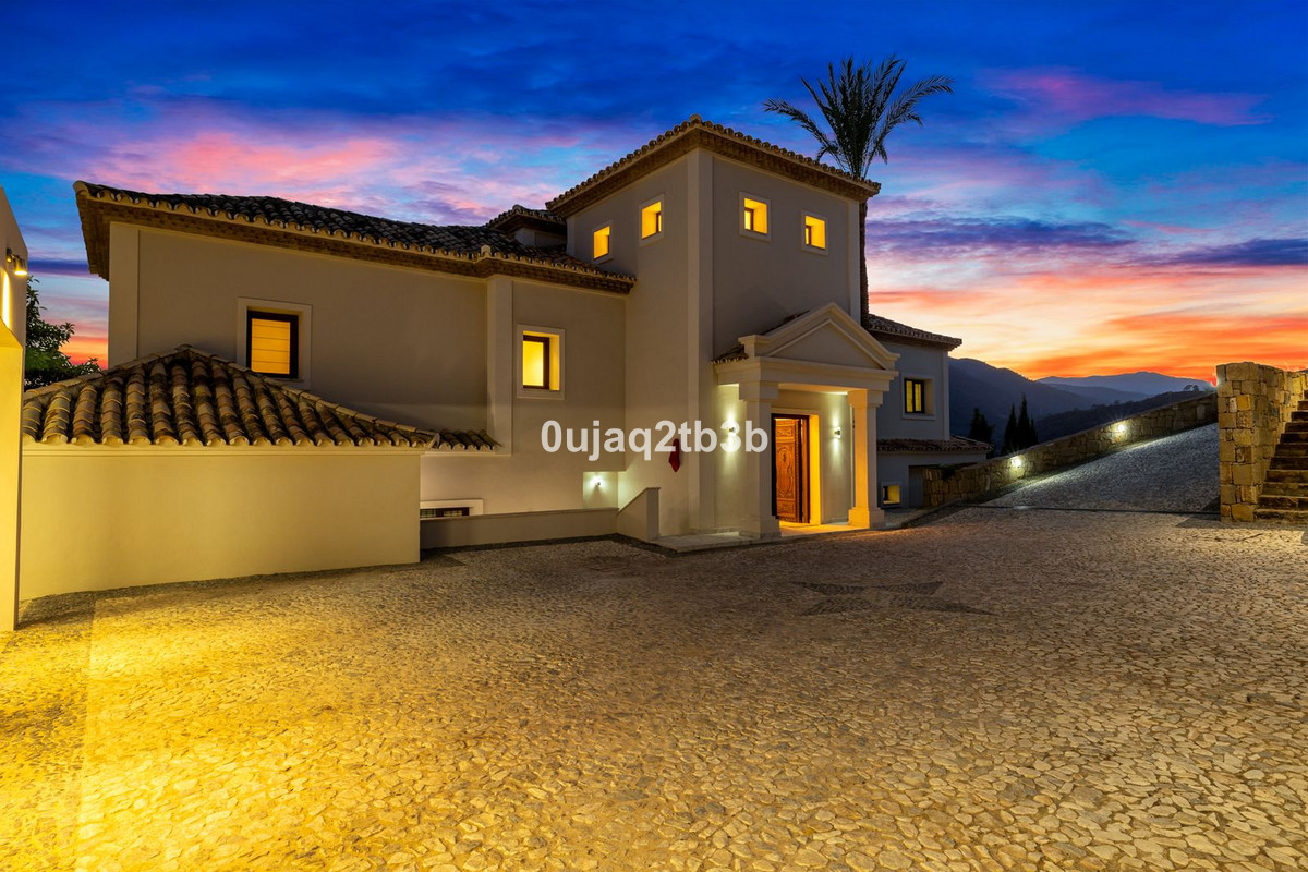 7 Bed, 6 Bath, HouseFor Sale, Benahavis, Malaga