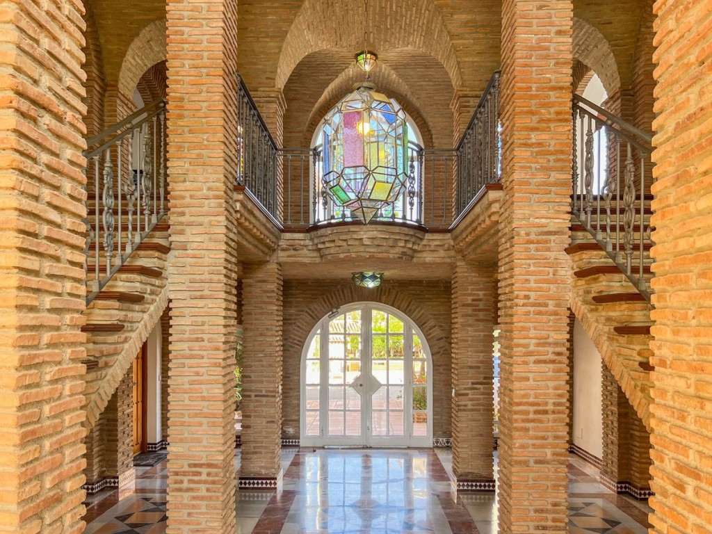 3 Bed, 3 Bath, ApartmentFor Sale, Mijas, Malaga