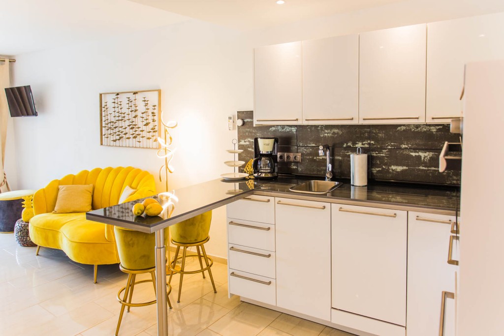 1 Bed, 1 Bath, ApartmentFor Sale, Marbella, Malaga