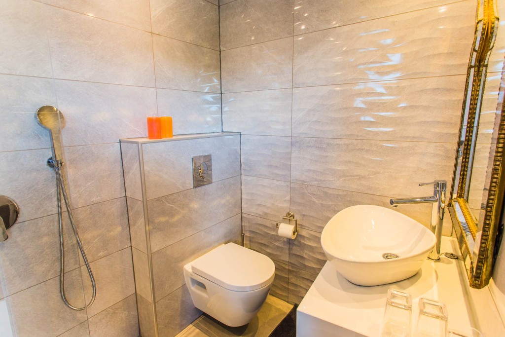 1 Bed, 1 Bath, ApartmentFor Sale, Marbella, Malaga