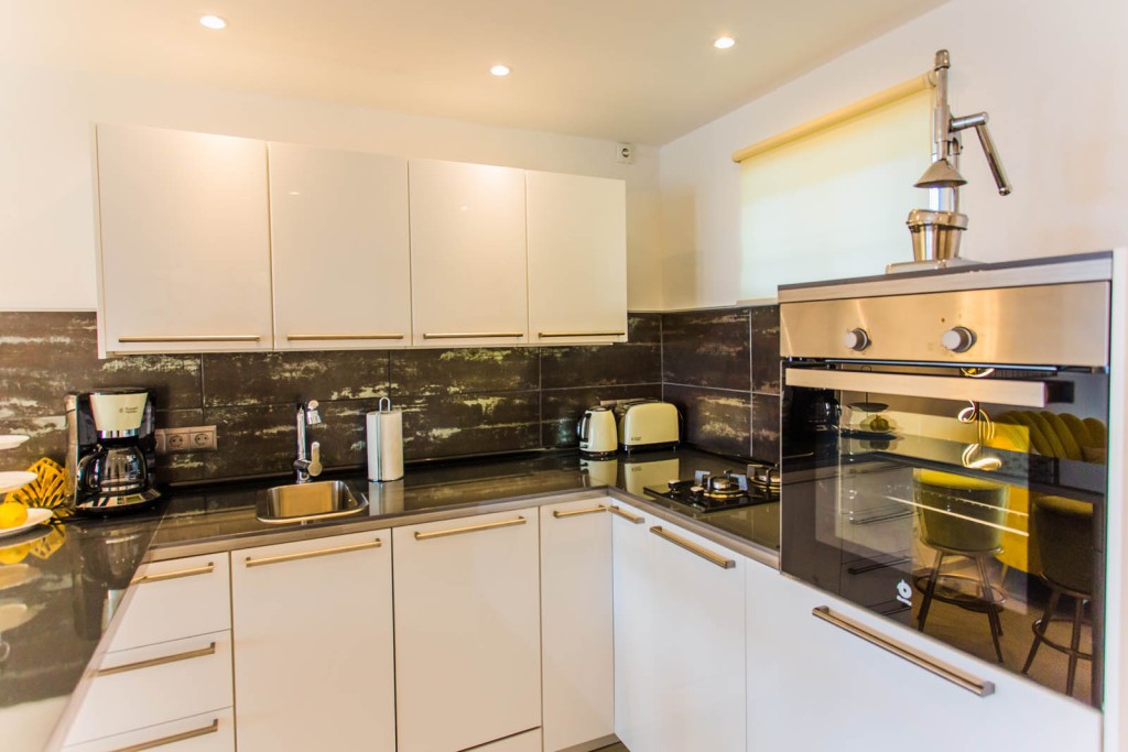 1 Bed, 1 Bath, ApartmentFor Sale, Marbella, Malaga