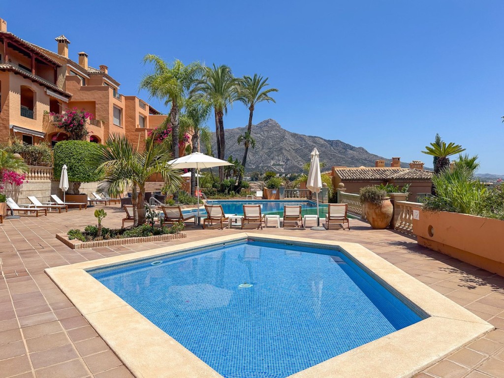 3 Bed, 2 Bath, HouseFor Sale, Nueva Andalucia, Malaga