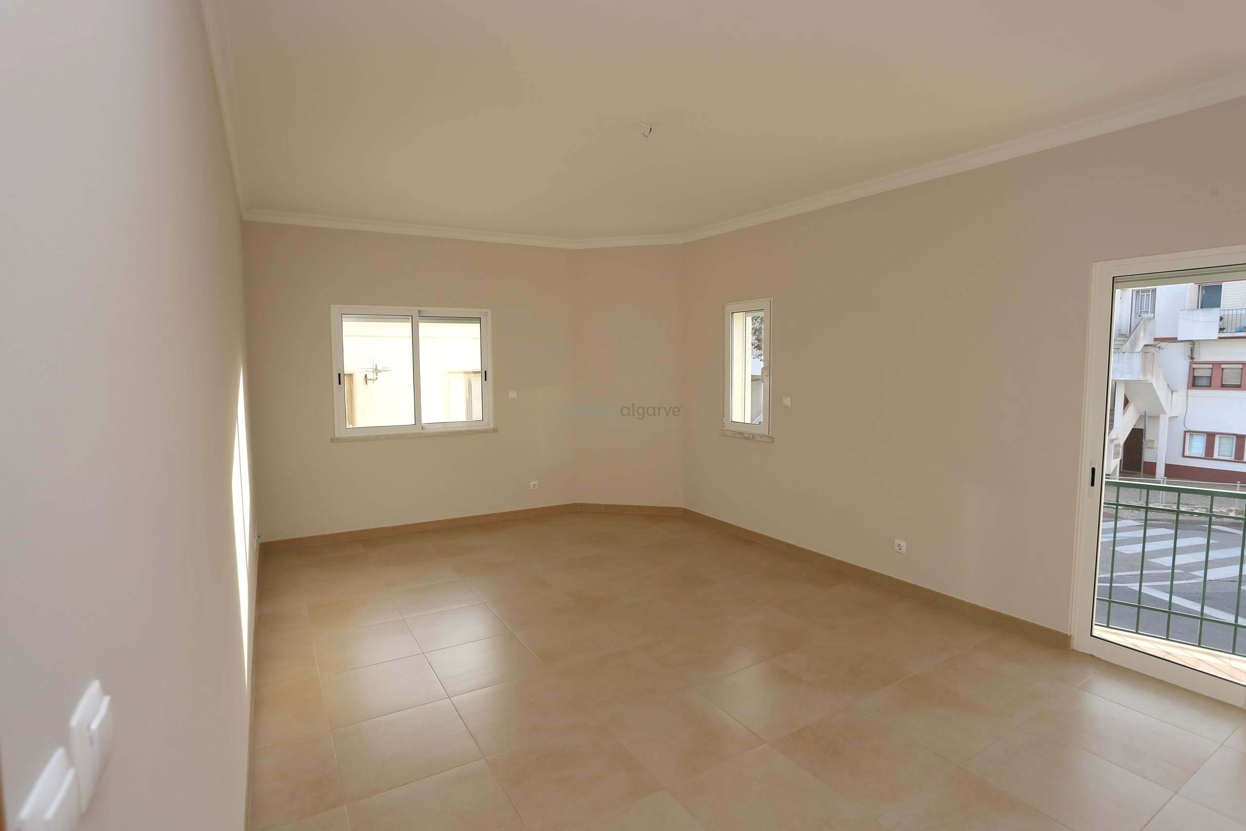 2 Bed, 2 Bath, ApartmentFor Sale, Lagos, Faro, 8600-708