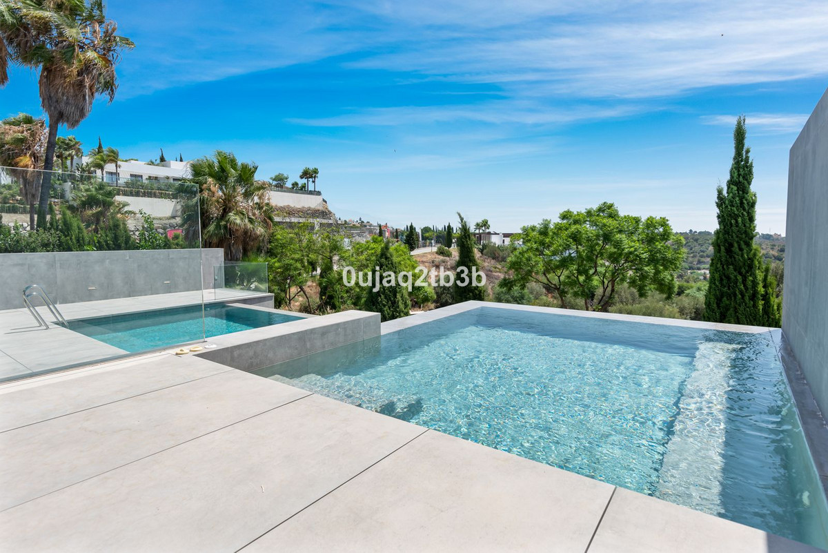 5 Bed, 5 Bath, HouseFor Sale, Los Flamingos, Malaga