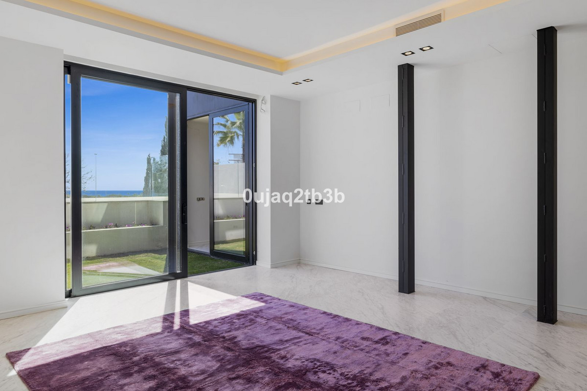 5 Bed, 5 Bath, HouseFor Sale, Los Flamingos, Malaga