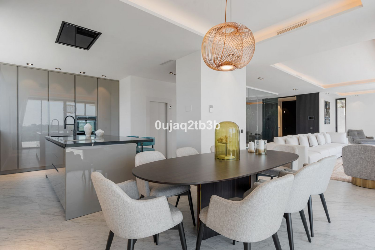 5 Bed, 5 Bath, HouseFor Sale, Los Flamingos, Malaga