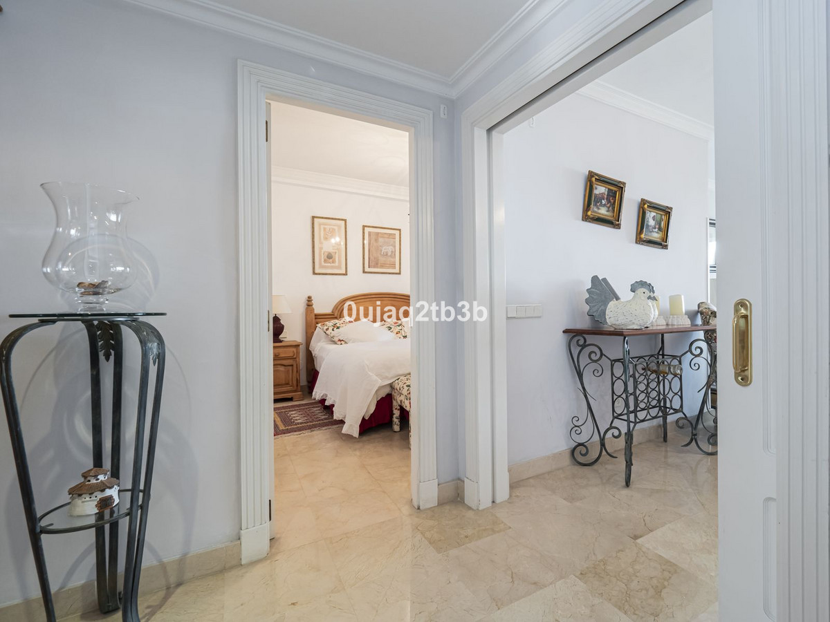 2 Bed, 2 Bath, ApartmentFor Sale, Puerto Banus, Malaga