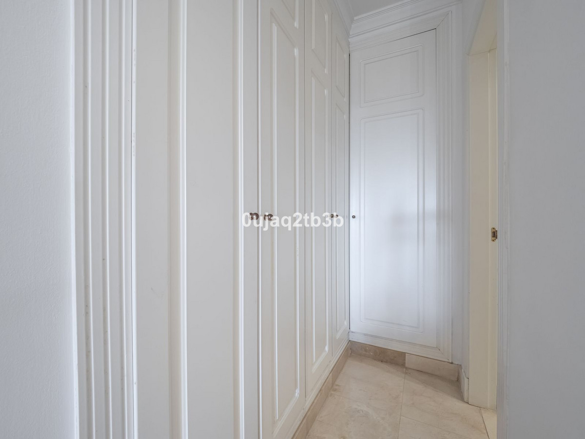 2 Bed, 2 Bath, ApartmentFor Sale, Puerto Banus, Malaga