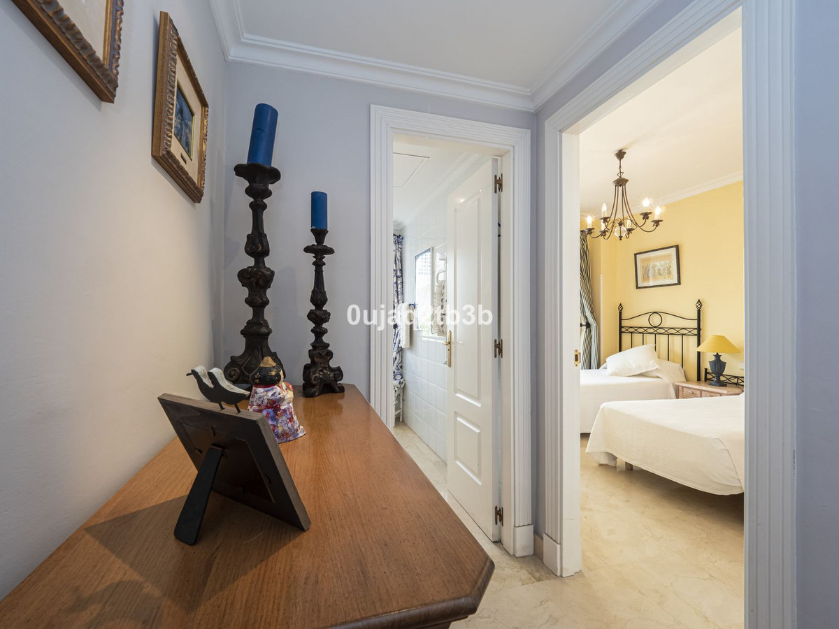 2 Bed, 2 Bath, ApartmentFor Sale, Puerto Banus, Malaga