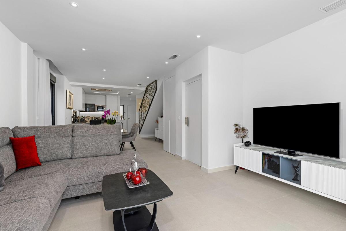 4 Bed, 4 Bath, HouseFor Sale, Guardamar Del Segura, Alicante