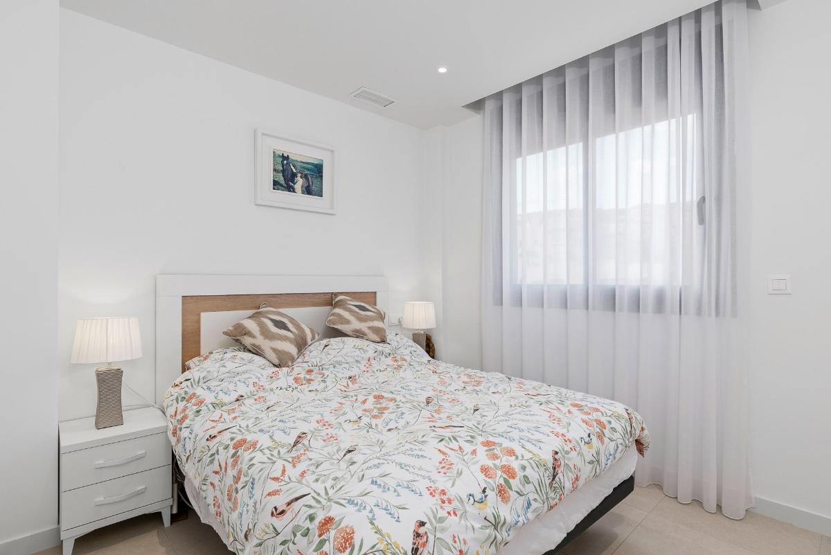 4 Bed, 4 Bath, HouseFor Sale, Guardamar Del Segura, Alicante