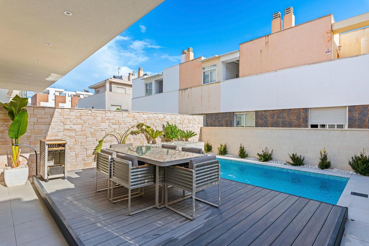 4 Bed, 4 Bath, HouseFor Sale, Guardamar Del Segura, Alicante