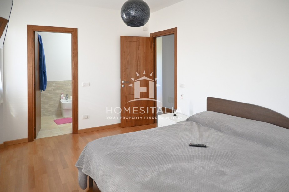 3 Bed, 4 Bath, HouseFor Sale, Orvieto, Terni, Umbria