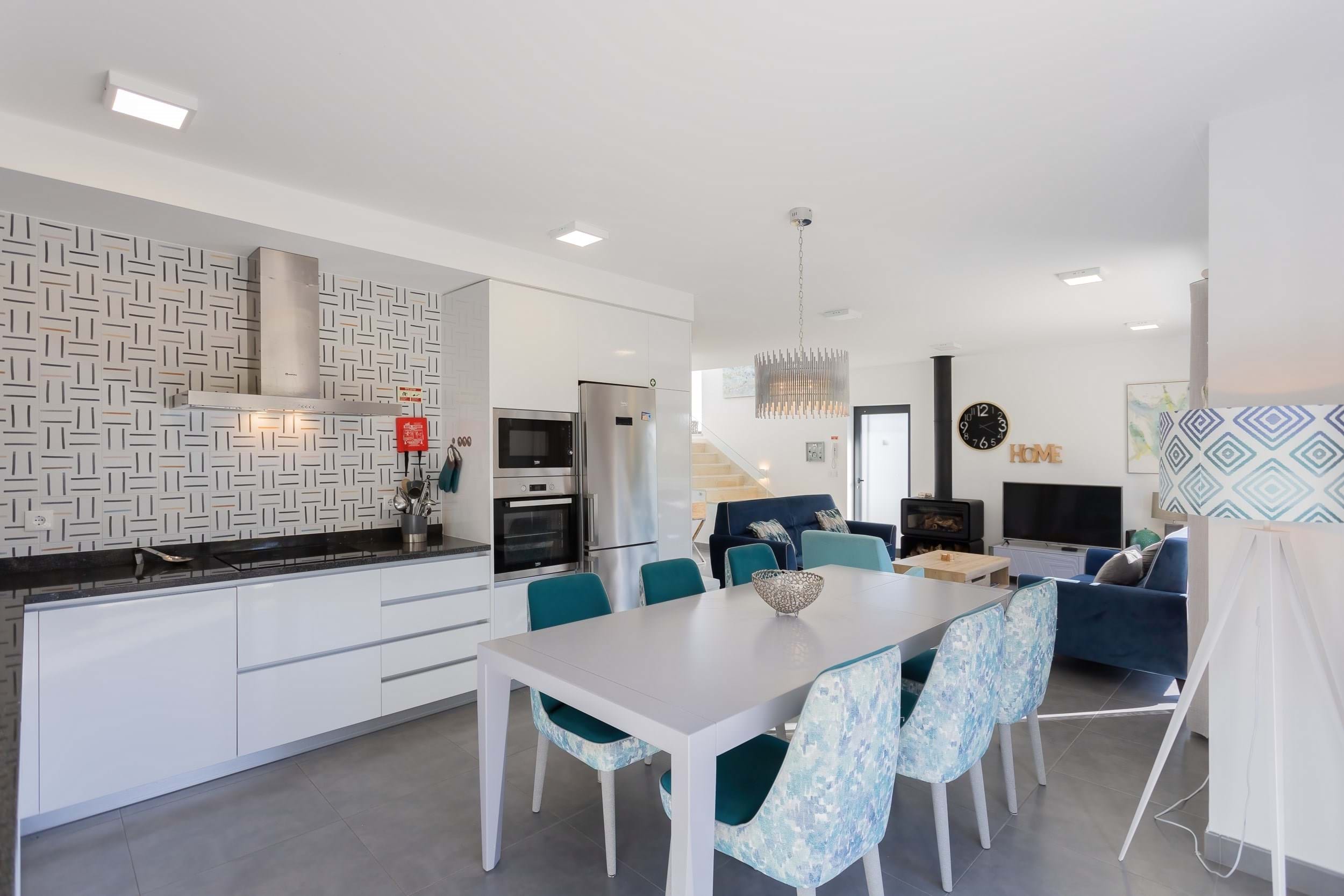 3 Bed, 2 Bath, HouseFor Sale, São Martinho do Porto, Leiria, 2460-699