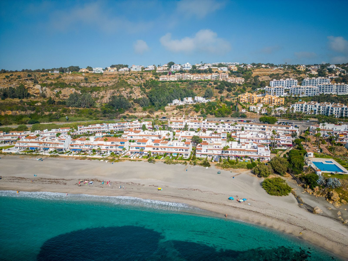 2 Bed, 2 Bath, HouseFor Sale, La Duquesa, Malaga 2 Bed, 2 Bath, HouseFor Sale, La Duquesa, Malaga