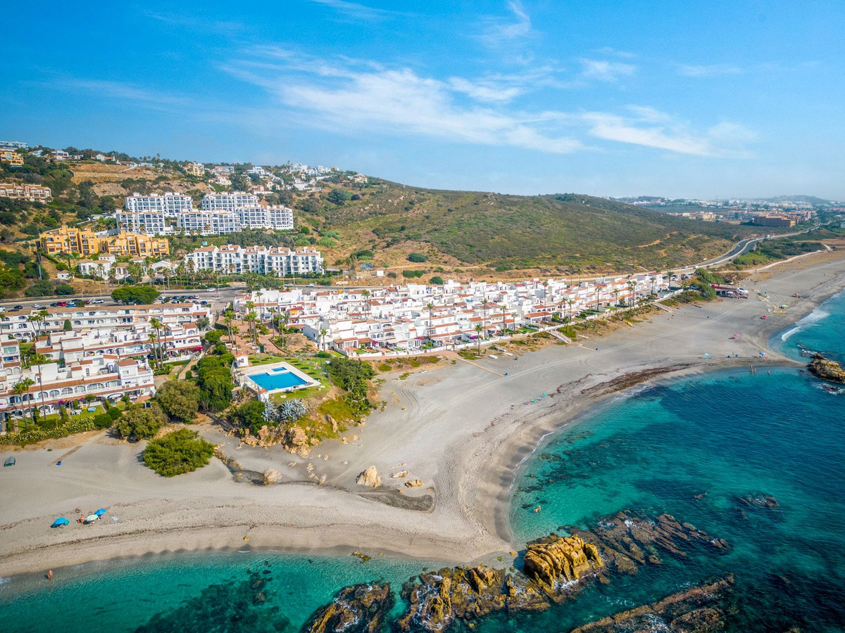 2 Bed, 2 Bath, HouseFor Sale, La Duquesa, Malaga 2 Bed, 2 Bath, HouseFor Sale, La Duquesa, Malaga