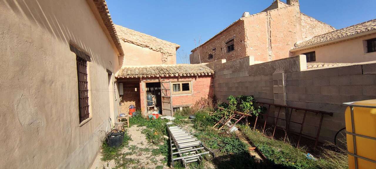 4 Bed, 1 Bath, HouseFor Sale, Pinoso, Alicante