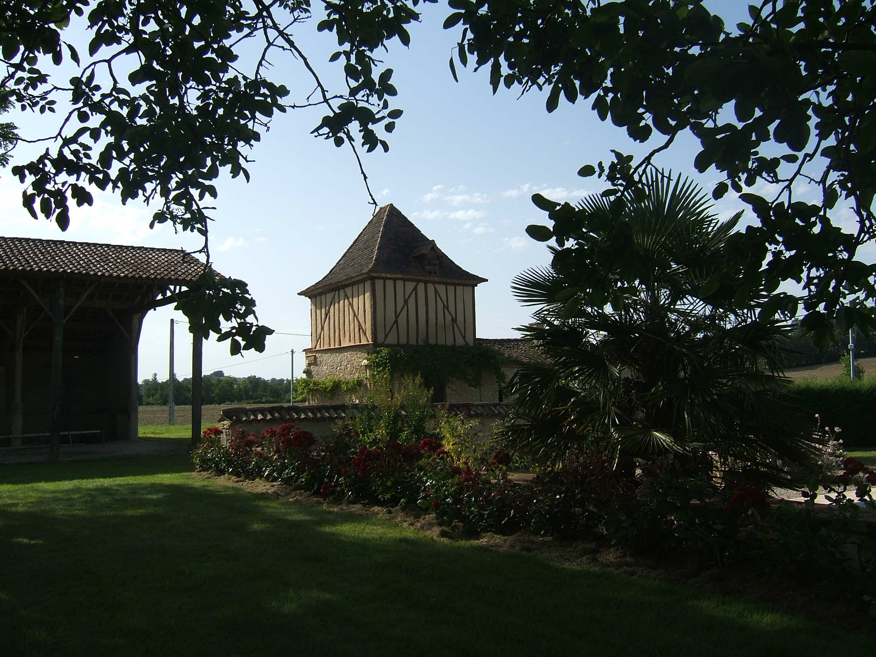 6 Bed, 1 Bath, HouseFor Sale, Saint-Quentin-Du-Dropt, Lot-et-Garonne, Aquitaine, 47330