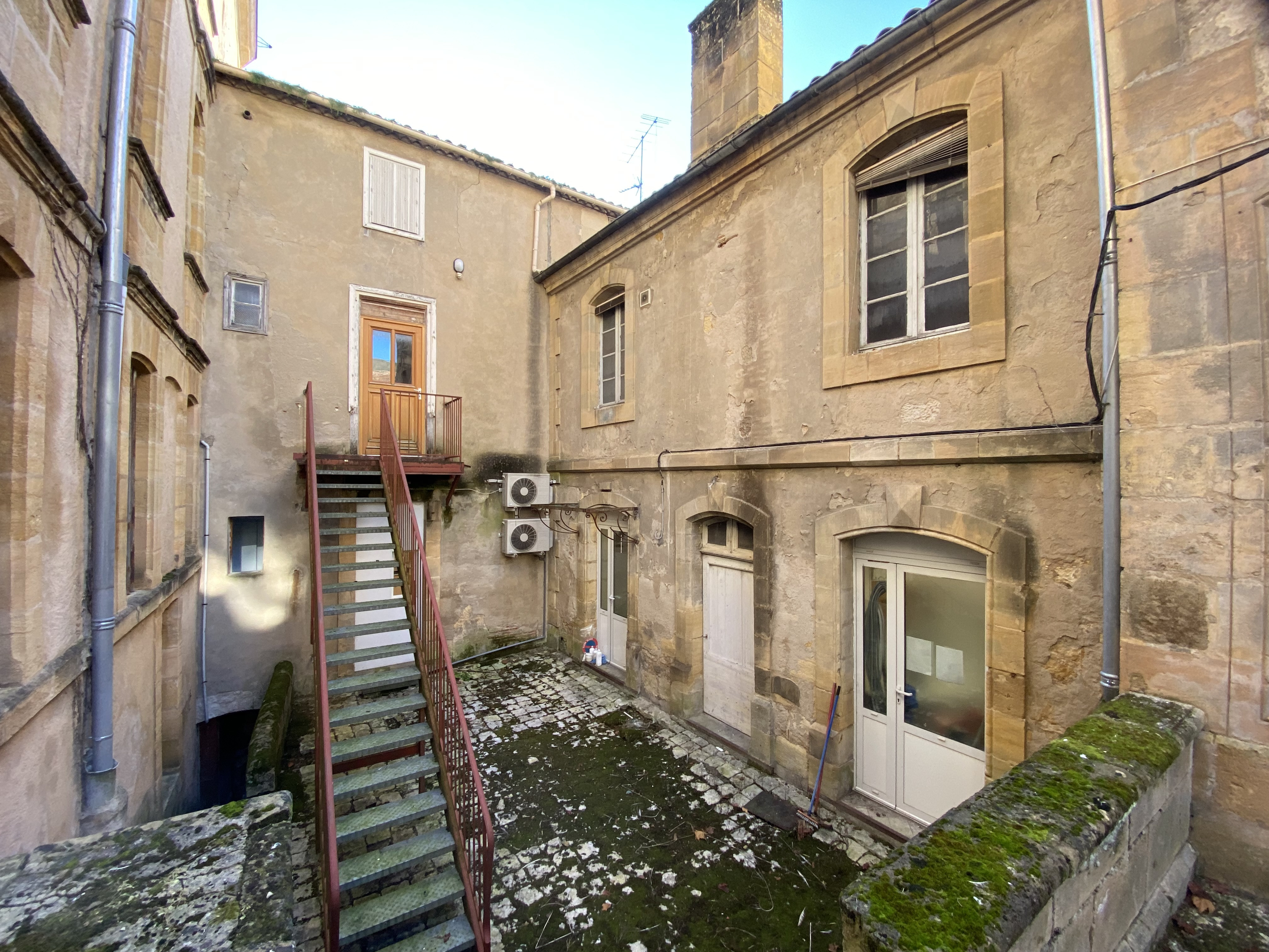 2 Bed, 1 Bath, HouseFor Sale, Saint-cyprien, Dordogne, Aquitaine, 24220