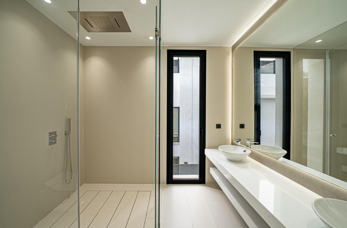 4 Bed, 5 Bath, HouseFor Sale, Marbella, Costa del Sol