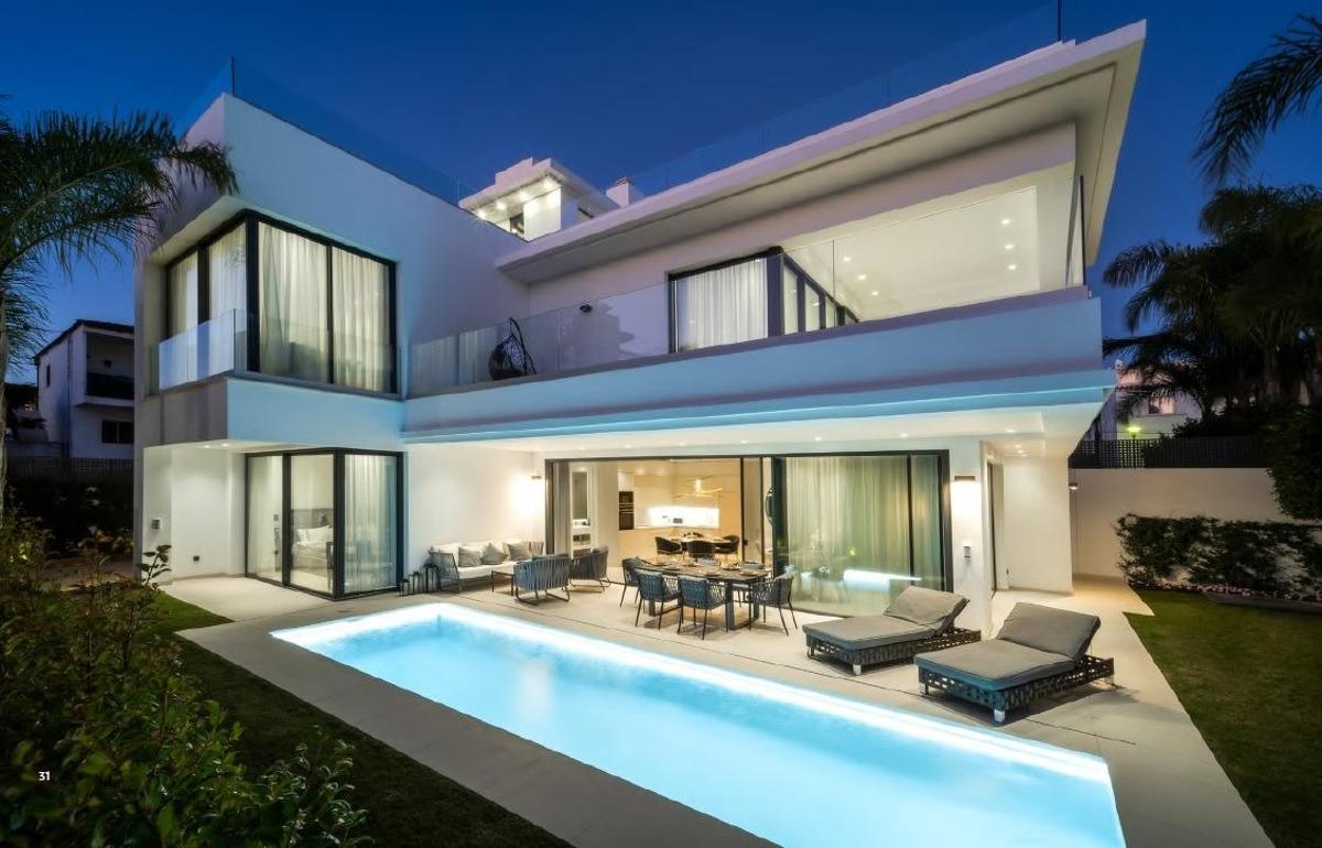 4 Bed, 5 Bath, HouseFor Sale, Marbella, Costa del Sol