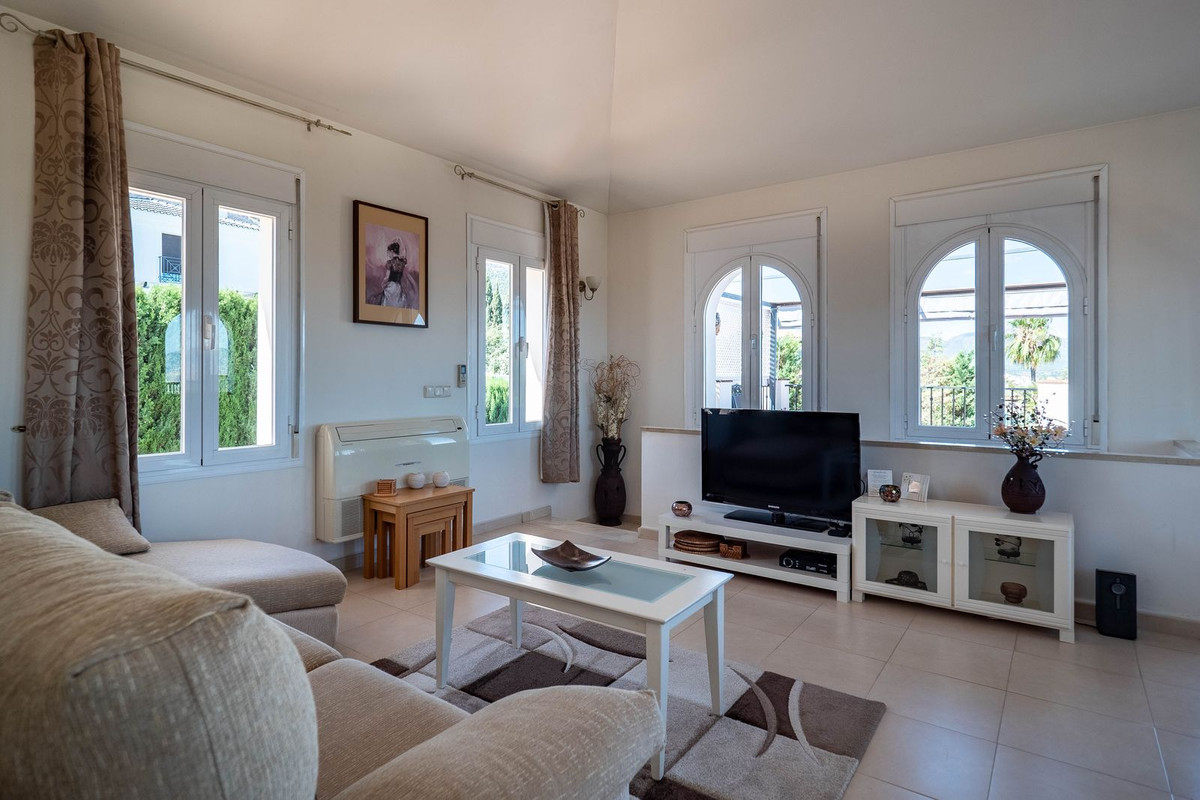 Alhaurin el Grande, Malaga, 4 Bedrooms Bedrooms, ,3 BathroomsBathrooms,For Sale,R4657555