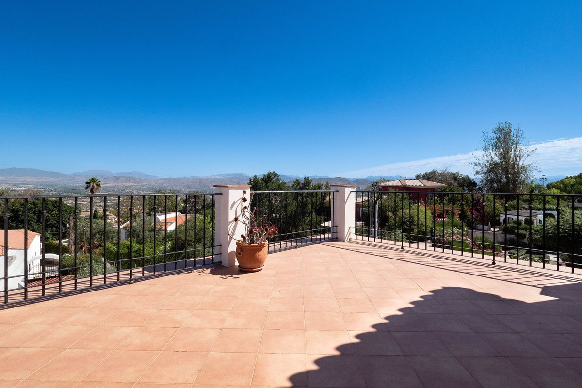 Alhaurin el Grande, Malaga, 4 Bedrooms Bedrooms, ,3 BathroomsBathrooms,For Sale,R4657555