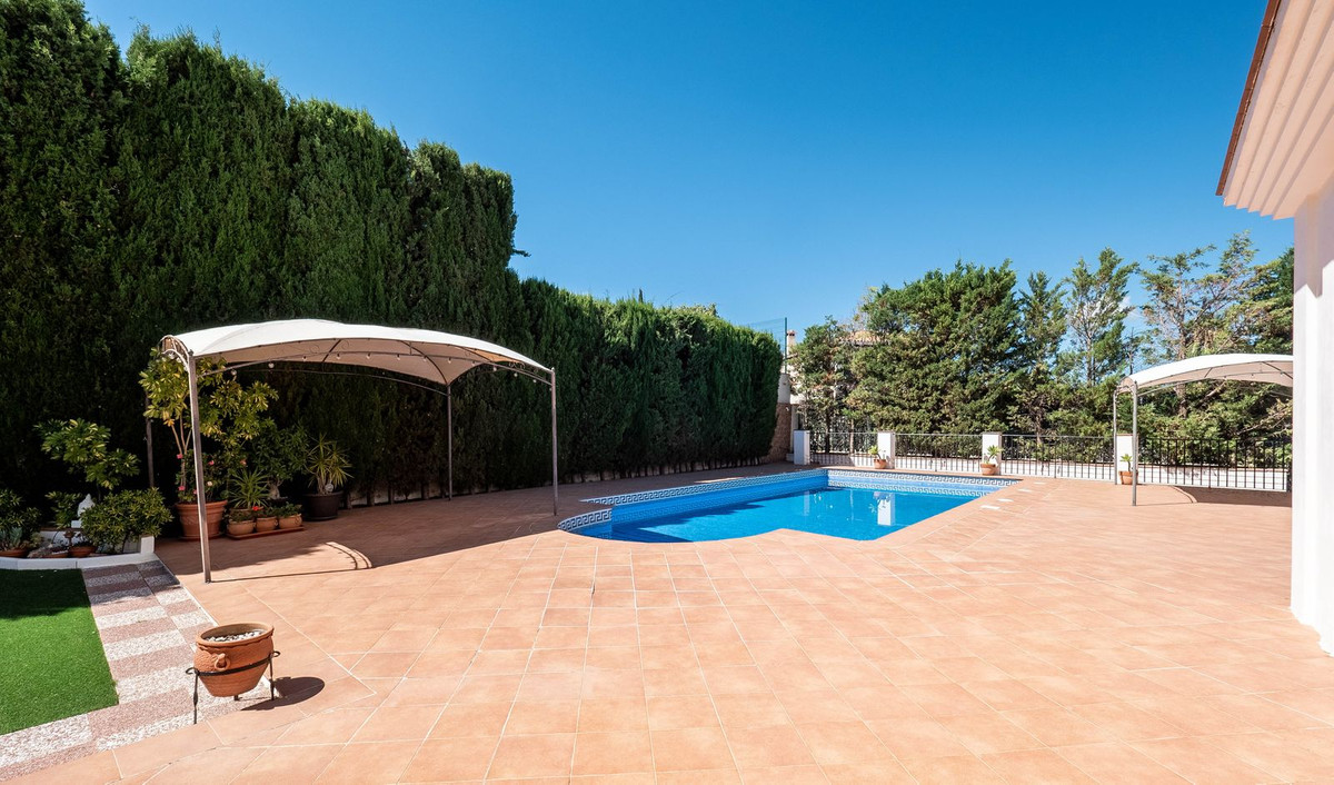 Alhaurin el Grande, Malaga, 4 Bedrooms Bedrooms, ,3 BathroomsBathrooms,For Sale,R4657555