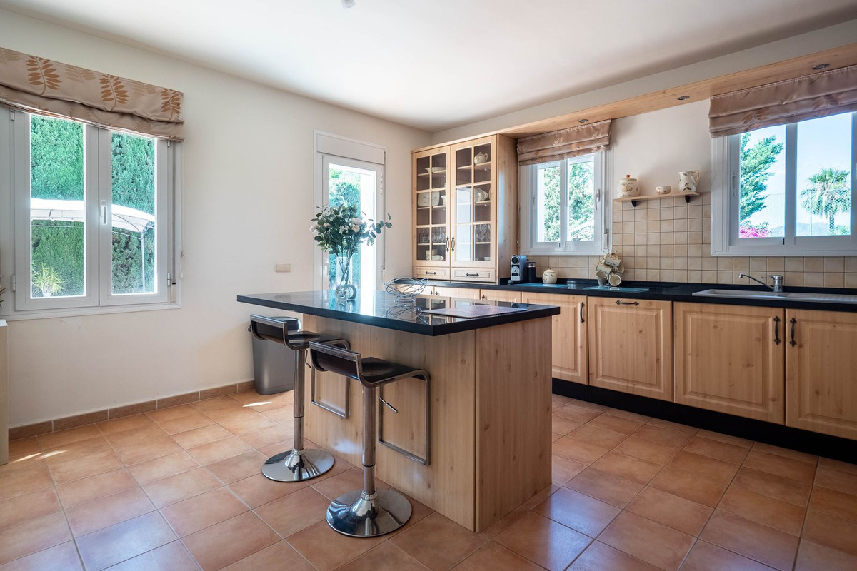 Alhaurin el Grande, Malaga, 4 Bedrooms Bedrooms, ,3 BathroomsBathrooms,For Sale,R4657555