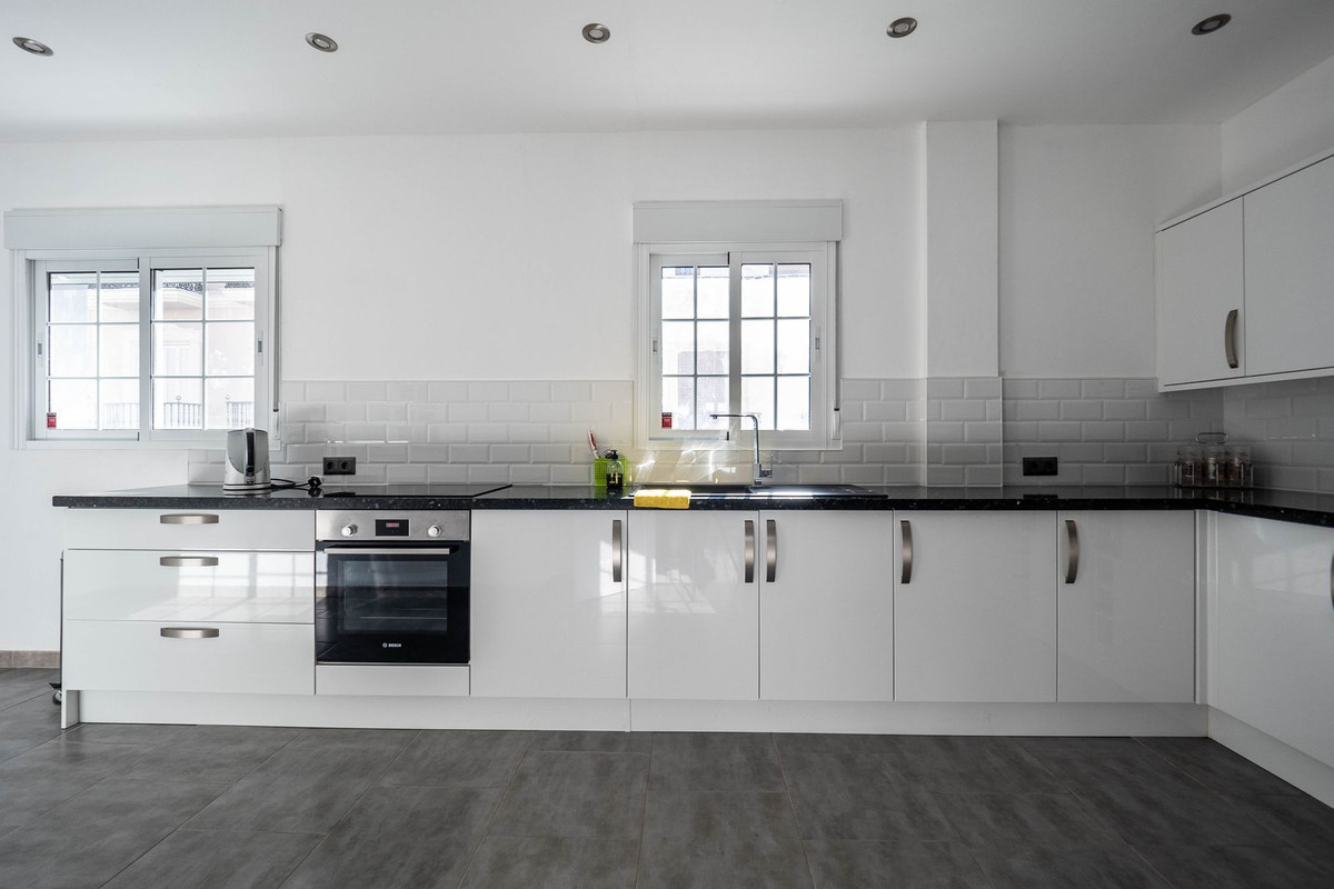 Alhaurin el Grande, Malaga, 6 Bedrooms Bedrooms, ,3 BathroomsBathrooms,For Sale,R4831489