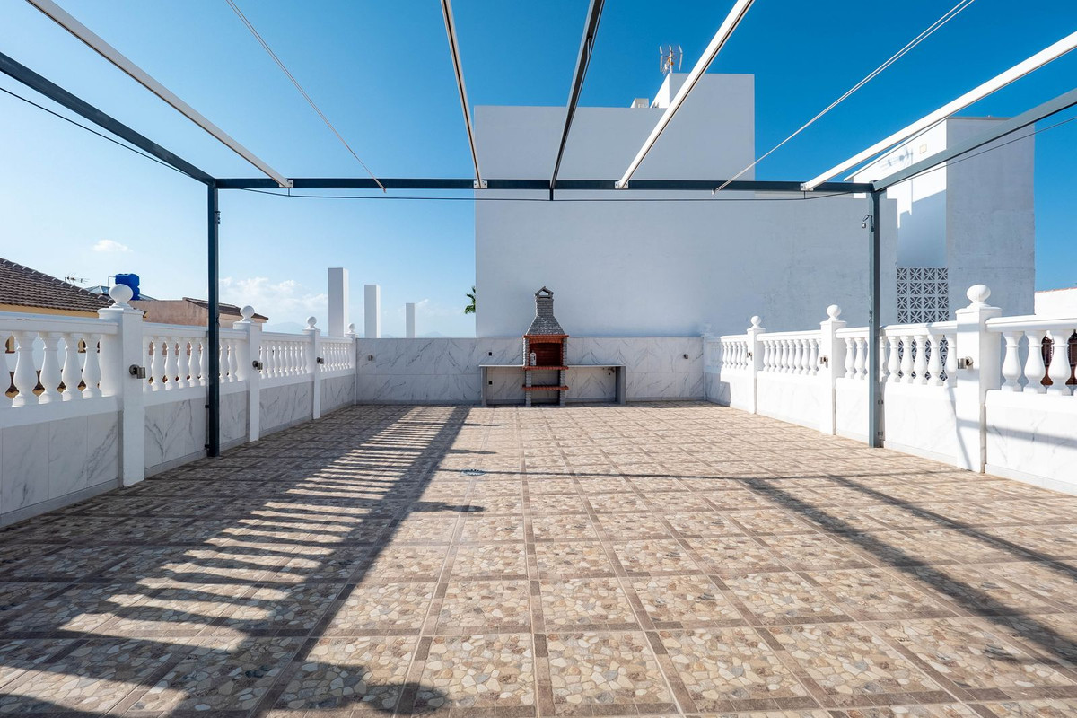 Alhaurin el Grande, Malaga, 6 Bedrooms Bedrooms, ,3 BathroomsBathrooms,For Sale,R4831489