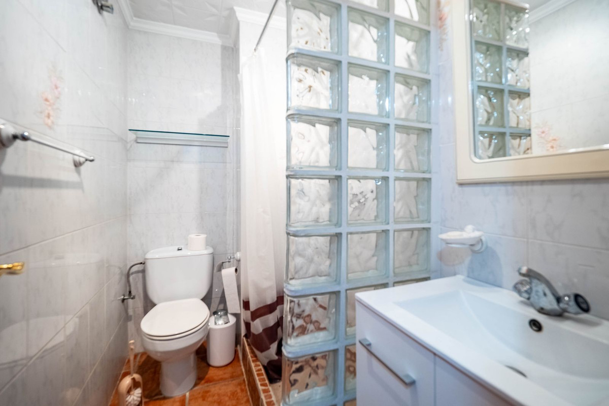 Alhaurin el Grande, Malaga, 3 Bedrooms Bedrooms, ,2 BathroomsBathrooms,For Sale,R4890976