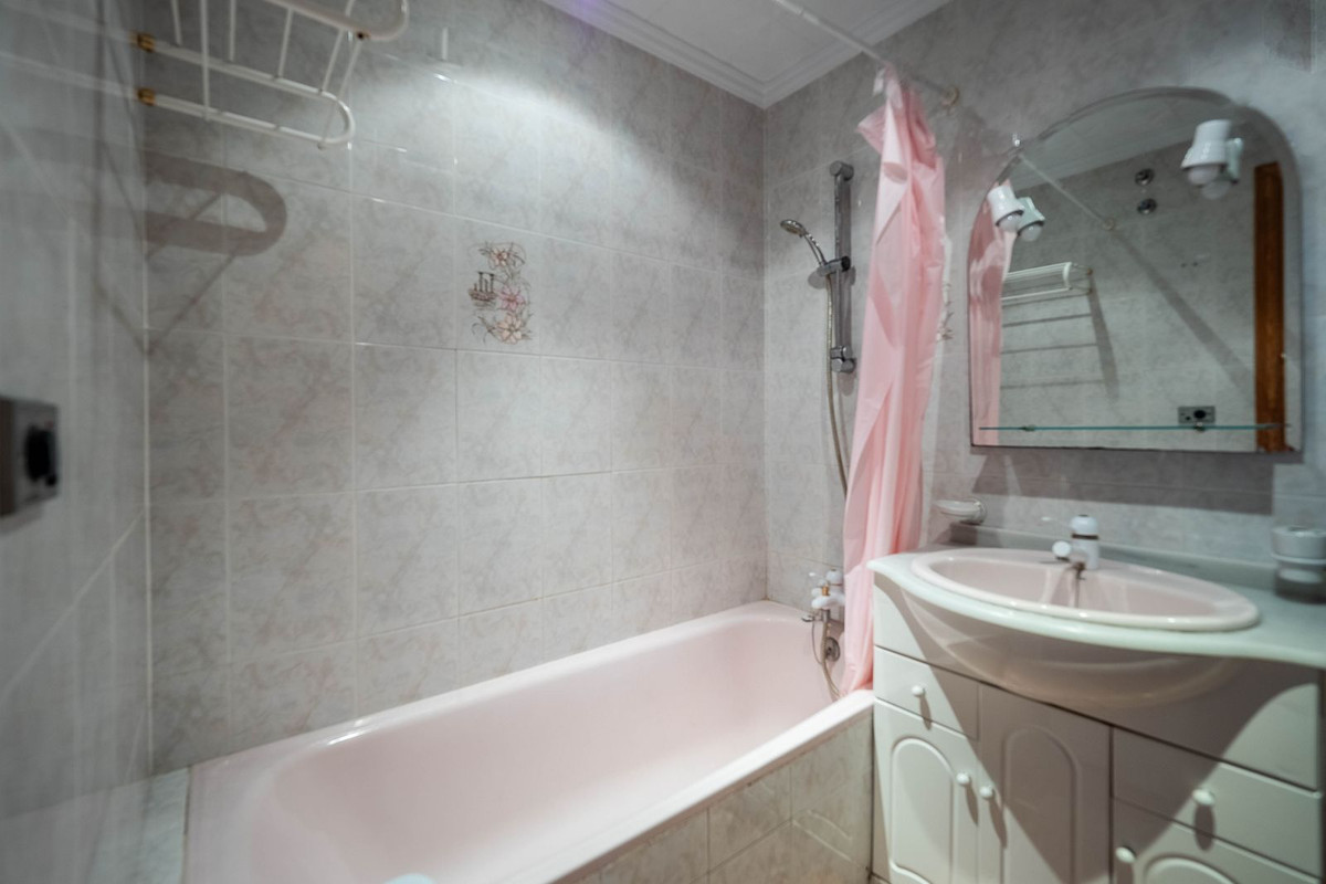 Alhaurin el Grande, Malaga, 3 Bedrooms Bedrooms, ,2 BathroomsBathrooms,For Sale,R4890976