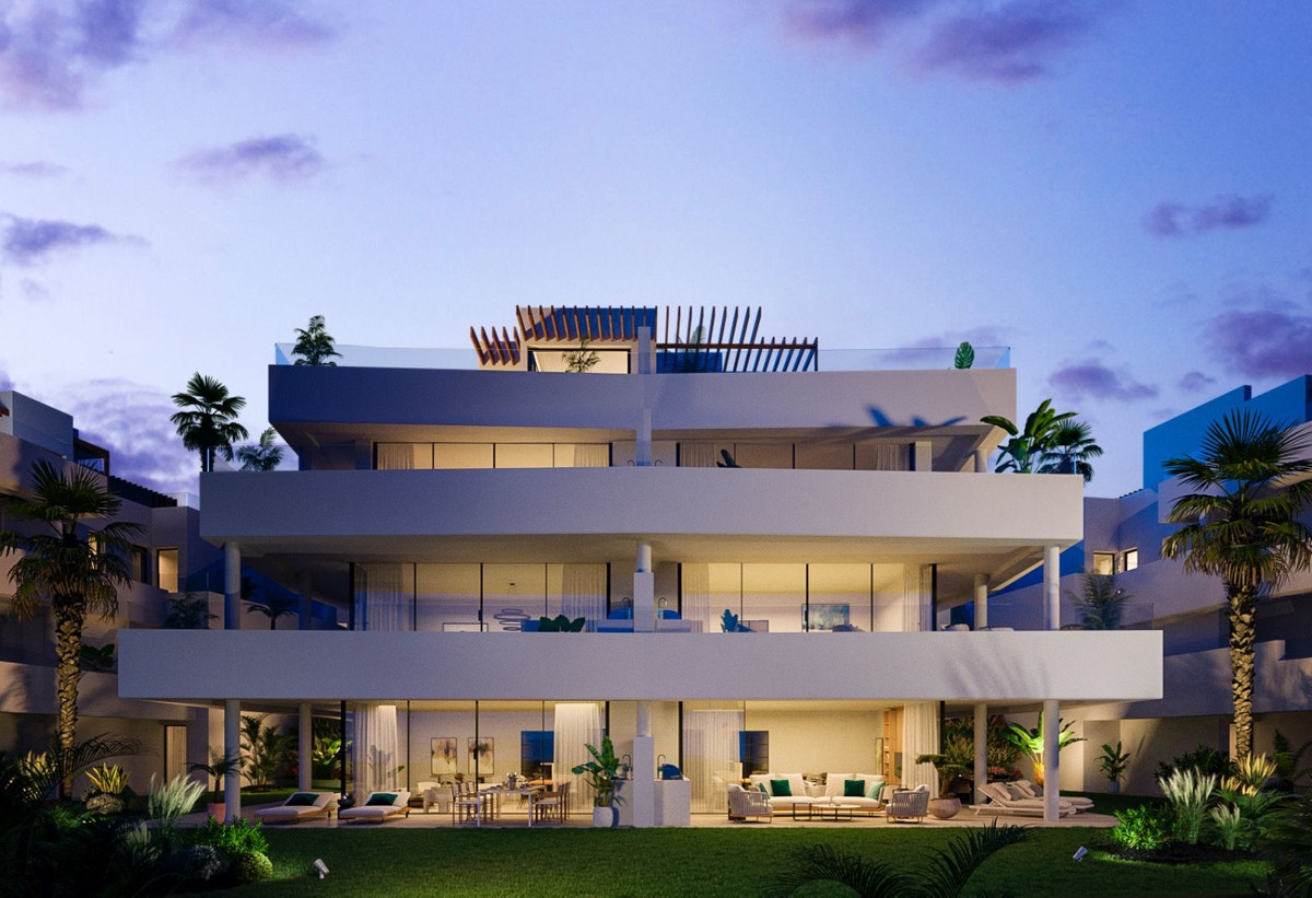 3 Bed, 2 Bath, ApartmentFor Sale, Estepona, Malaga