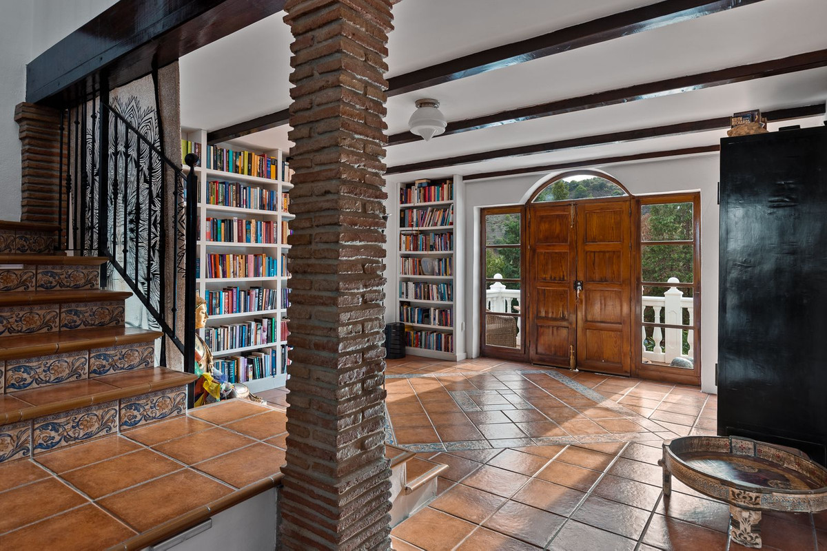 6 Bed, 6 Bath, HouseFor Sale, Casarabonela, Malaga