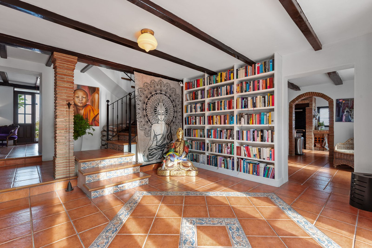 6 Bed, 6 Bath, HouseFor Sale, Casarabonela, Malaga