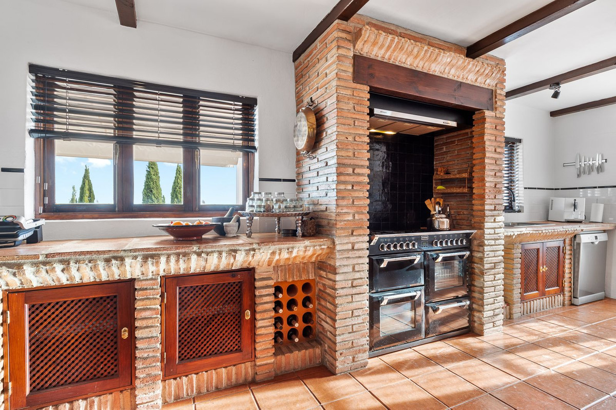 6 Bed, 6 Bath, HouseFor Sale, Casarabonela, Malaga