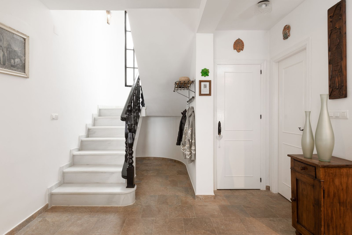 3 Bed, 2 Bath, HouseFor Sale, Álora, Malaga