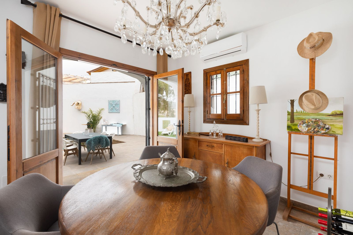 3 Bed, 2 Bath, HouseFor Sale, Álora, Malaga