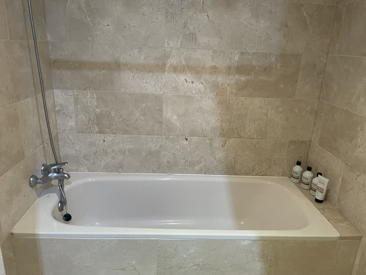 2 Bed, 2 Bath, ApartmentFor Sale, Manilva, Malaga