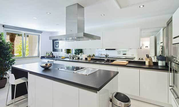 5 Bed, 5 Bath, HouseFor Sale, Sierra Blanca, Malaga