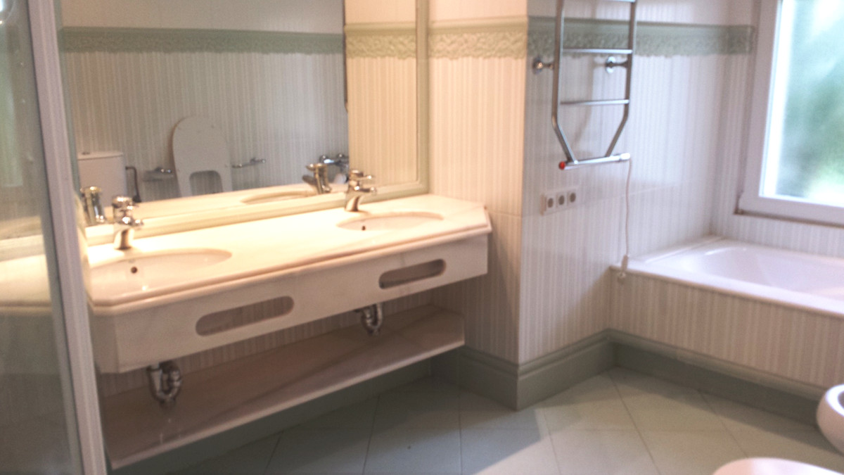 4 Bed, 4 Bath, HouseFor Sale, Cortijo Blanco, Malaga