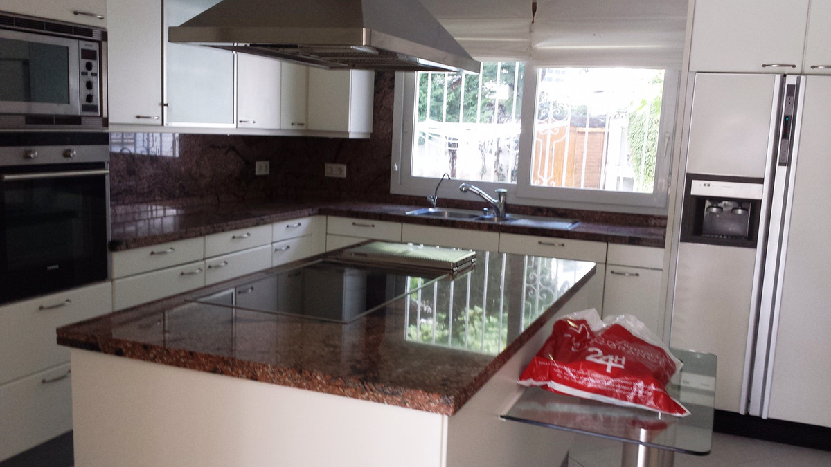 4 Bed, 4 Bath, HouseFor Sale, Cortijo Blanco, Malaga