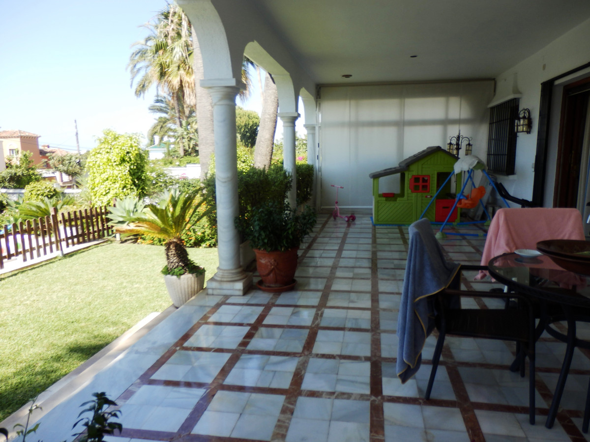 4 Bed, 3 Bath, HouseFor Sale, Guadalmina Alta, Malaga