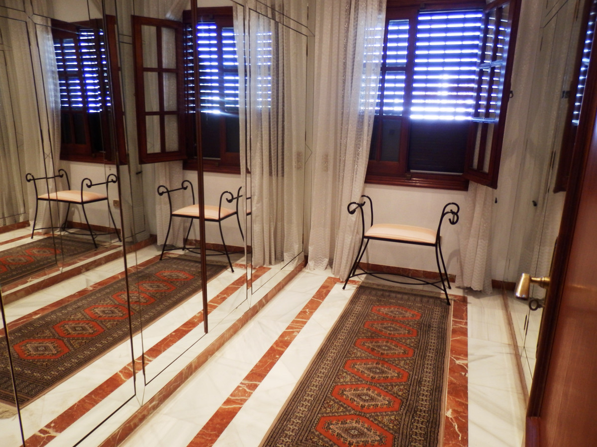 4 Bed, 3 Bath, HouseFor Sale, Guadalmina Alta, Malaga