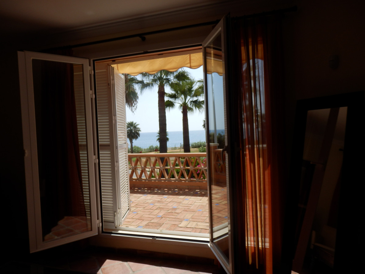 3 Bed, 3 Bath, HouseFor Sale, Casares Playa, Malaga